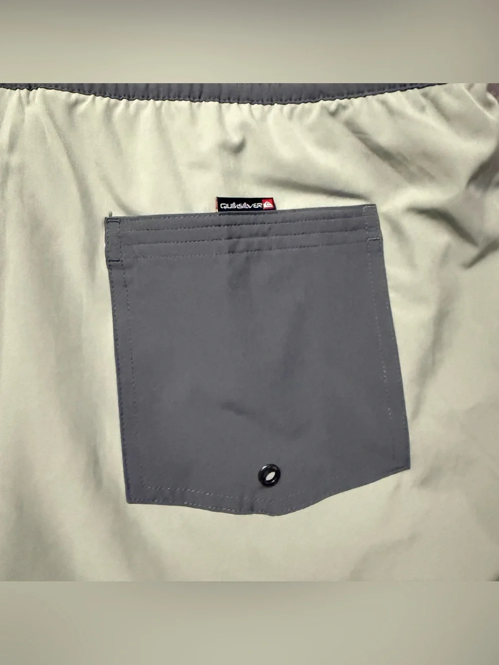 Quicksilver Swim Trunks Shorts Mens XL Green Lined Quick Dry UPF 50 Stretch NWT